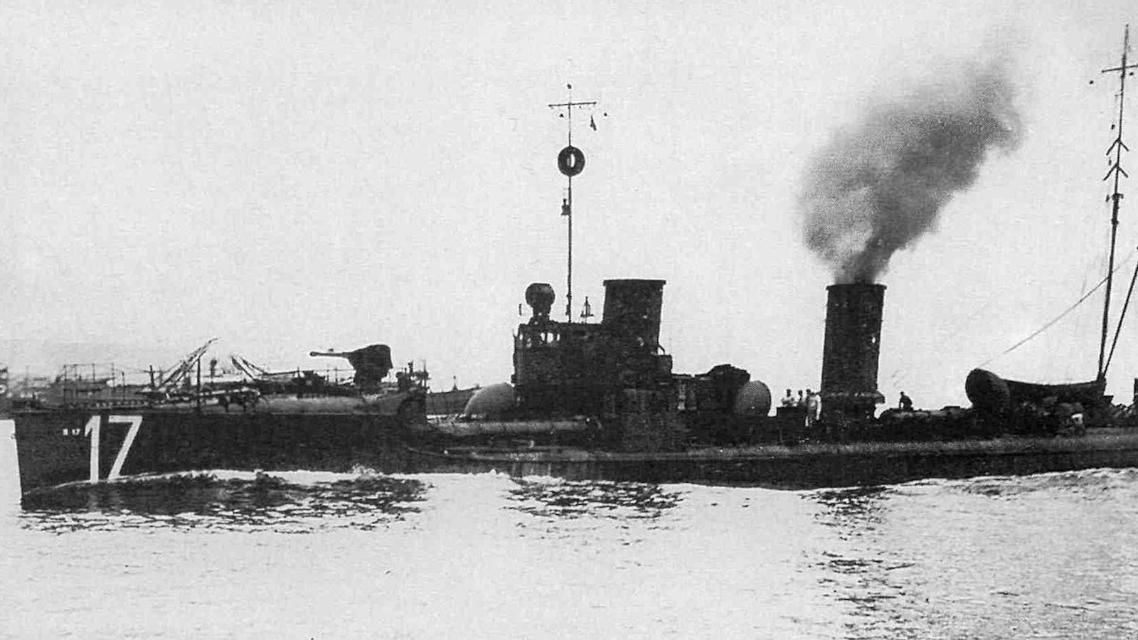 This WW1 Era German Torpedo Boat Could Be Hiding Underneath A British Town Park – SlashGear