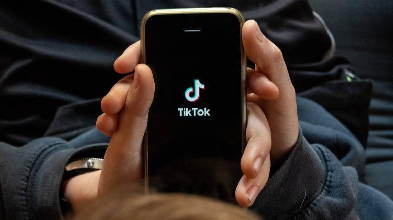 TikTok splash screen phone