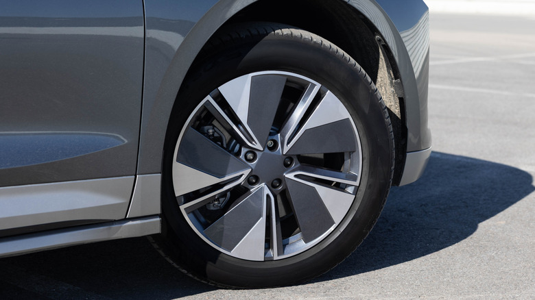 Close shot of tire on front of car