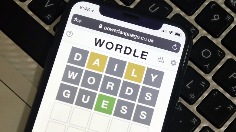 Playing Wordle on iPhone