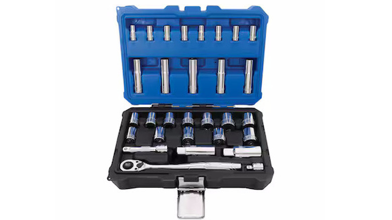 Full 30-piece SAE set in a blue and black open case on a white background