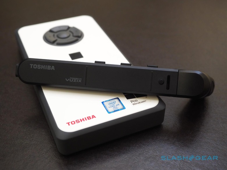 Toshiba  dynaEdge AR Smart Glasses