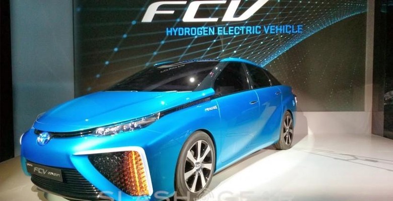 toyota_fcv_0