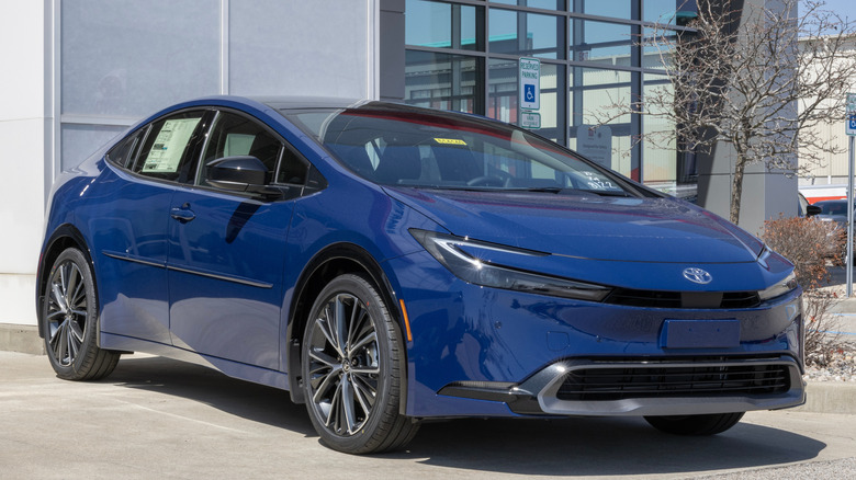 Front quarter shot of a blue Toyota Prius