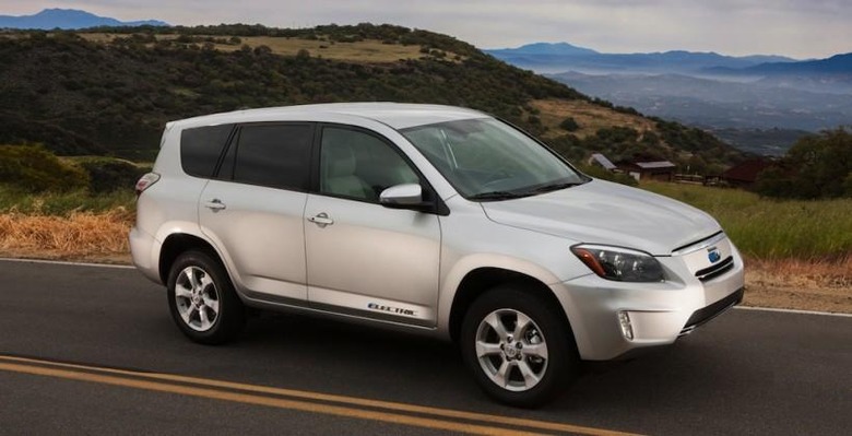 Toyota_RAV4_EV_001