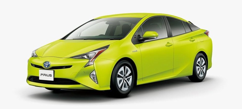 Toyota Prius goes lime green with new solar reflective paint