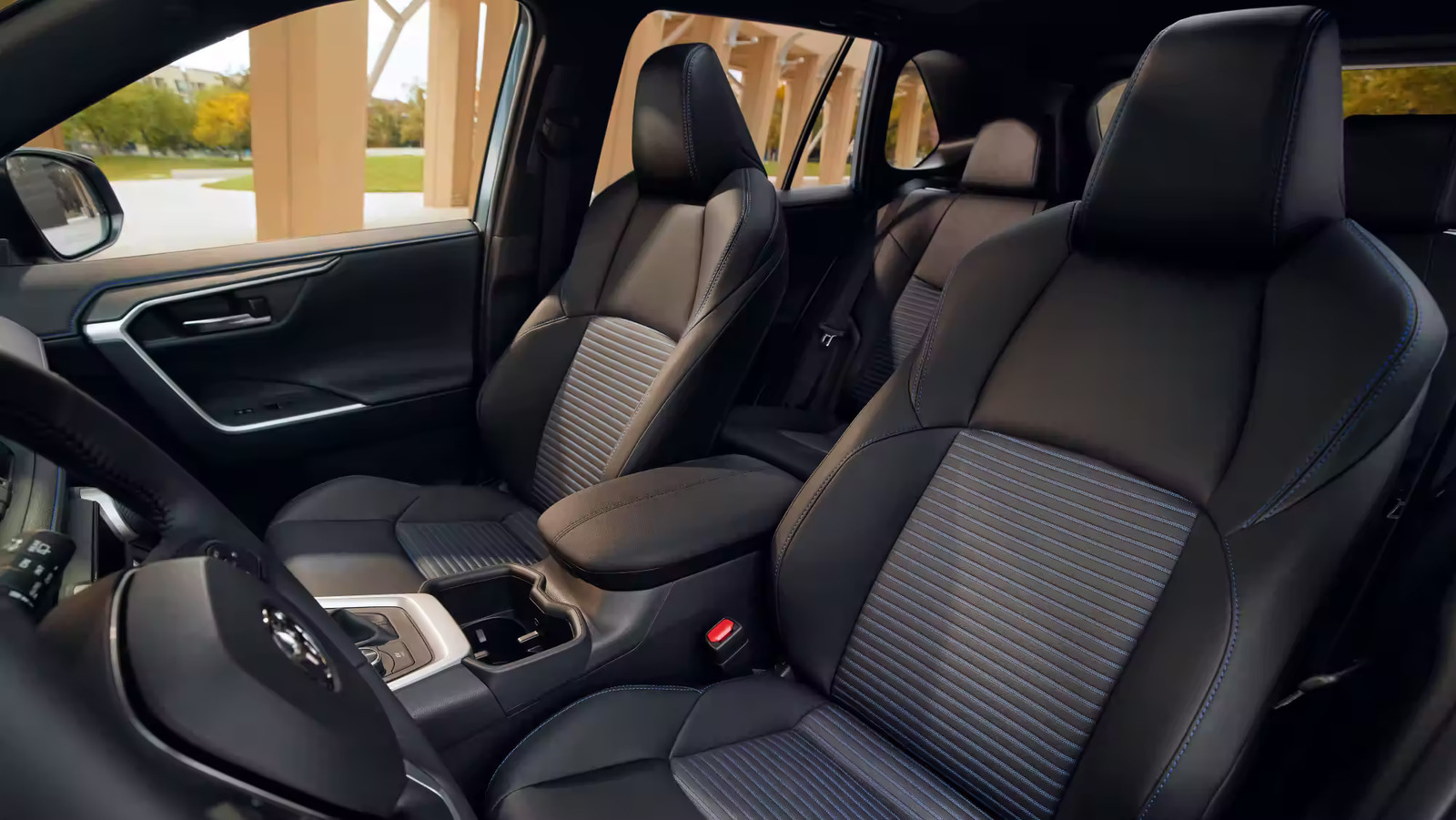 Toyota RAV4 Vs. Nissan Rogue: Which Compact SUV Is The Best Buy? - Vimarsana News