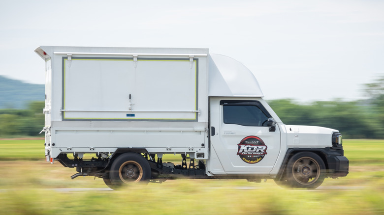 Side view of a Toyota Hilux Champ