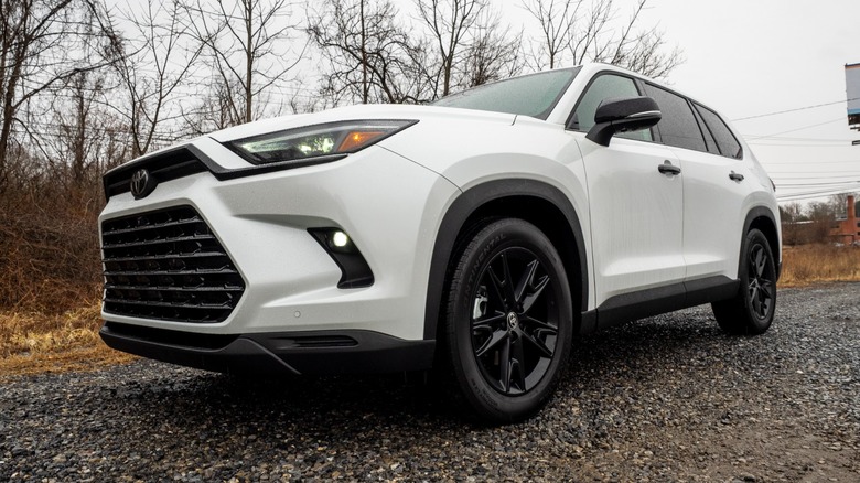 2026 Toyota Grand Highlander Hybrid Nightshade left front three-quarter view