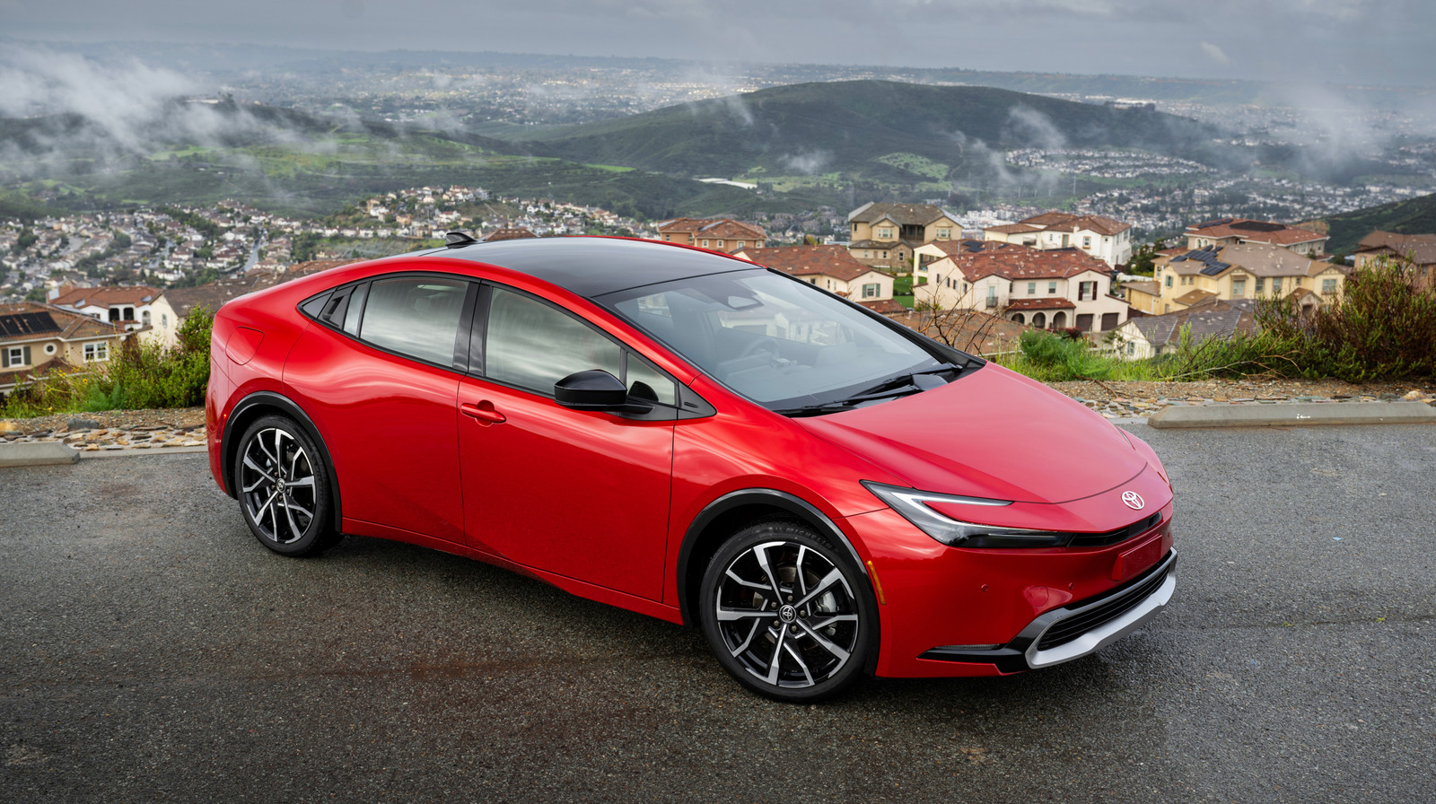 Toyota's 2026 Prius Plug-In Hybrid Beats The Honda Civic In More Than Just HP