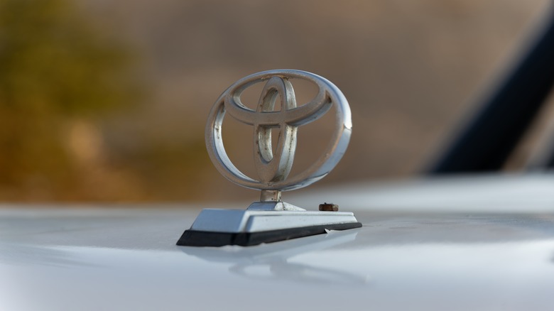 Toyota's emblem