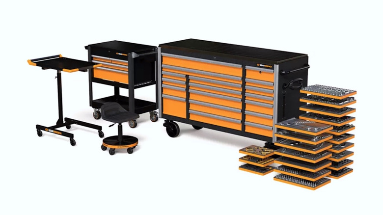 GearWrench's 1,268-Piece Tool Set with everything that comes in it