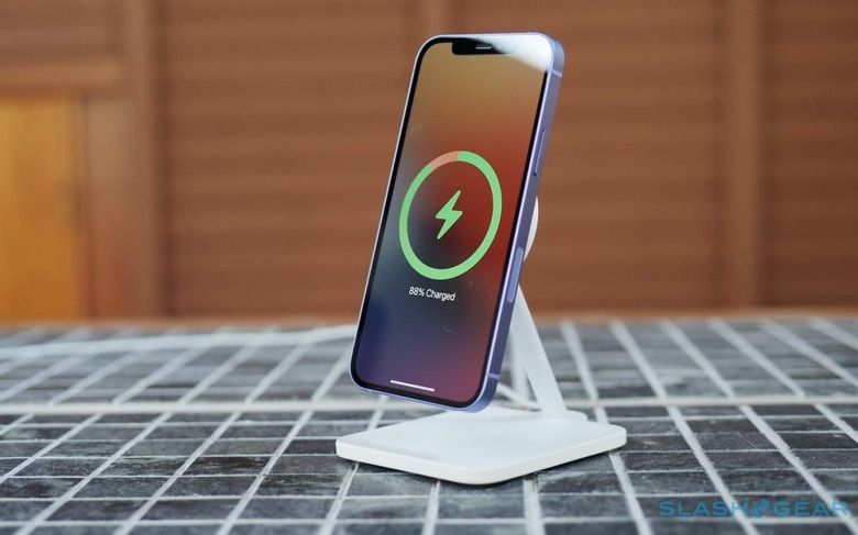 Forté  iPhone Wireless Charging Stand for MagSafe Charger