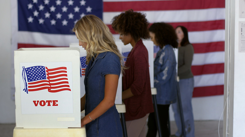 People voting in the US