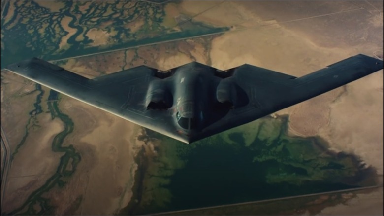 b2 stealth bomber spirit flight