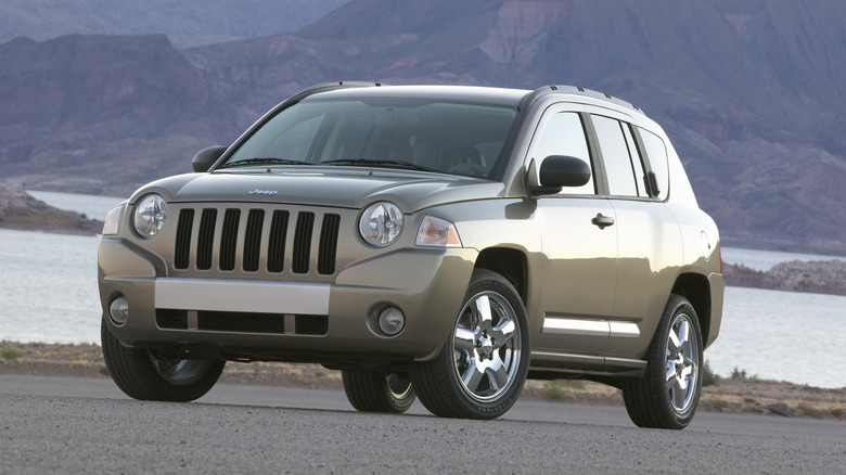 2007 Jeep Compass front 3/4