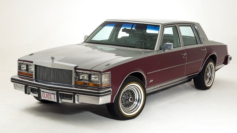 Cadillac Seville with license plate ELVIS 1.