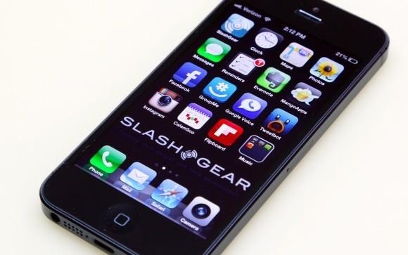 Undercover police sell iPhones in black market scheme