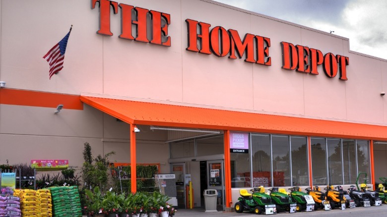 Home Depot Storefront on a nice day.