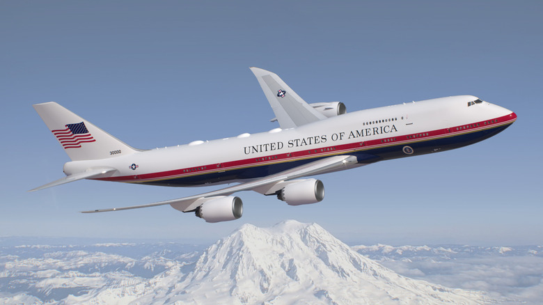 Artist rendering depicts the VC-25B in its new livery