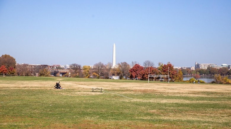 Gravelly Point