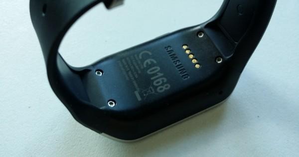 galaxy-gear-back