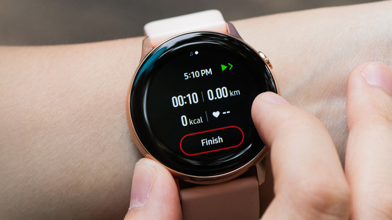 Galaxy Watch Active on wrist
