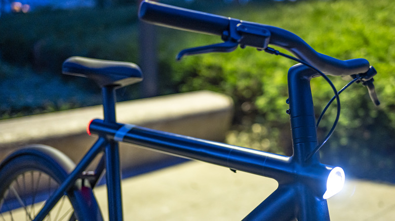 VanMoof bike closeup night