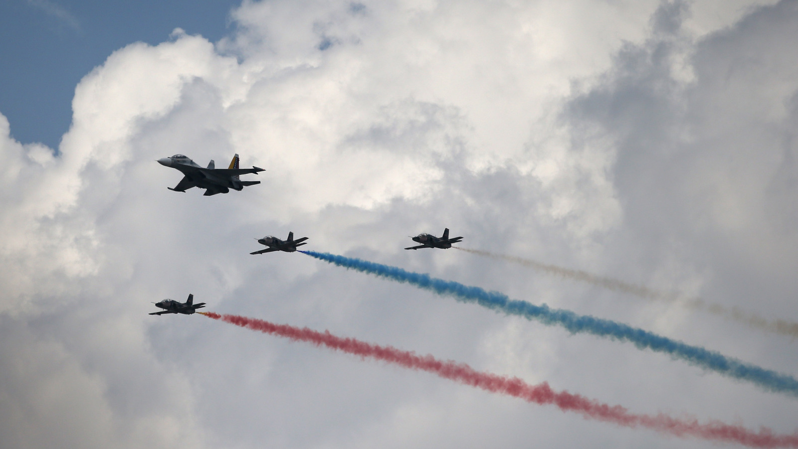Venezuela's Military Put Its Russian Fighter Jets On Display To Intimidate Trump & The US