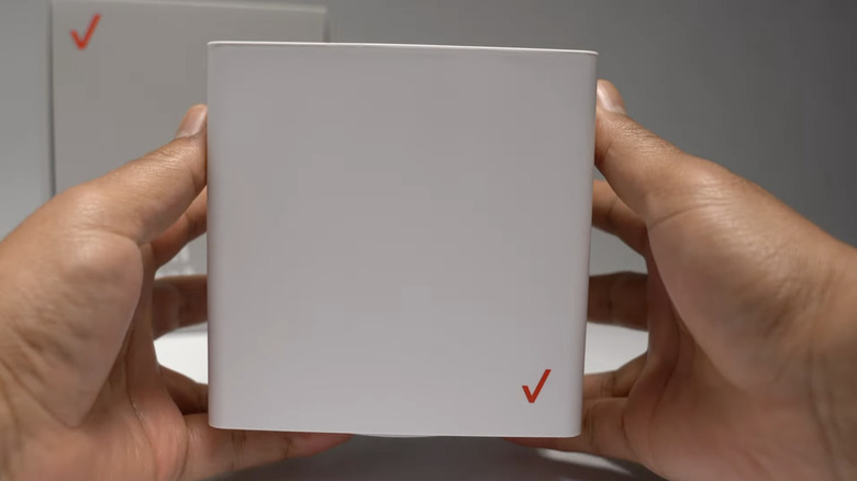 Verizon ARC-XCI55AX 5G internet gateway