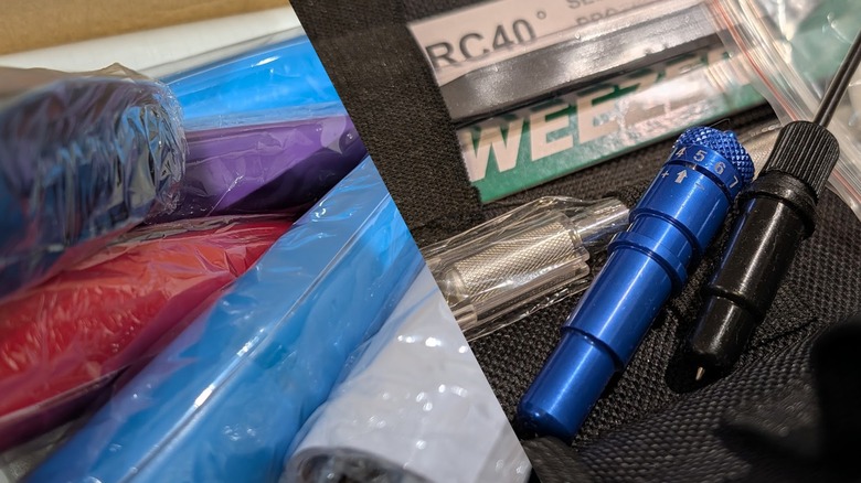 Vevor vinyl cutter accessories and materials included in box.