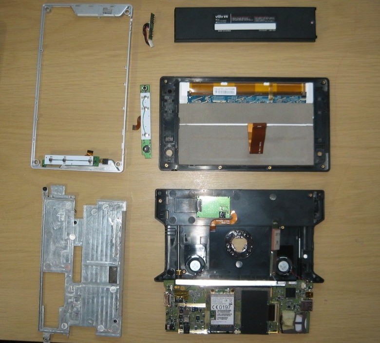 viliv_x70_premium_3g_umpc_teardown