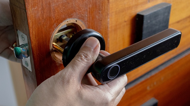 Ironzon F190 Smart Door Lock Installation