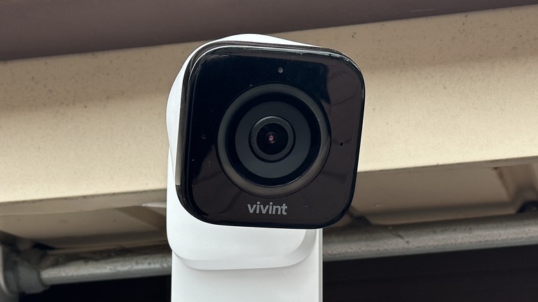 Vivint outdoor camera