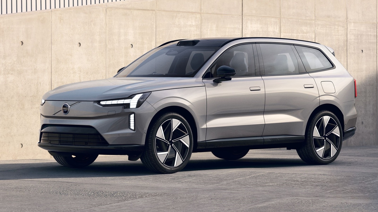 Volvo EX90 Revealed As 300 Mile Electric SUV With Autonomy In Its Future