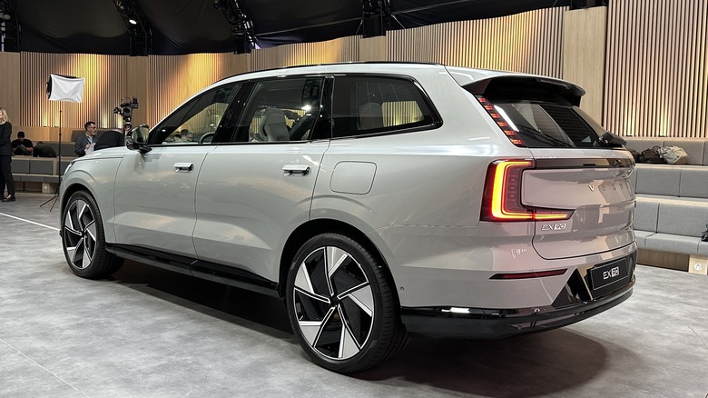 Volvo EX90