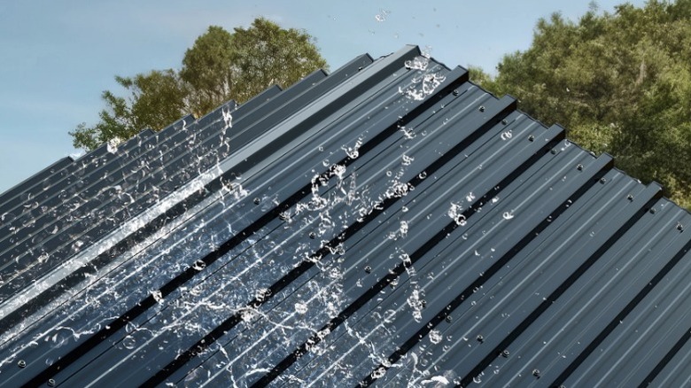 Close up of water splashin on Walsunny carport roof