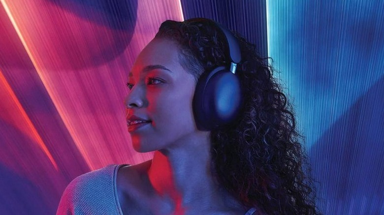 Woman using onn headset