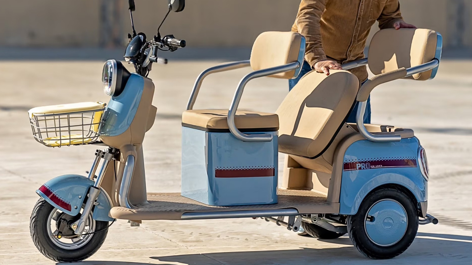 Walmart’s Selling A Retro-Style Massimo 2-Seater E-Trike – Here’s What It Costs