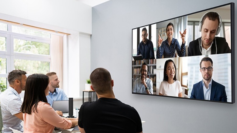 Panasonic CQE2U Series used for video conference