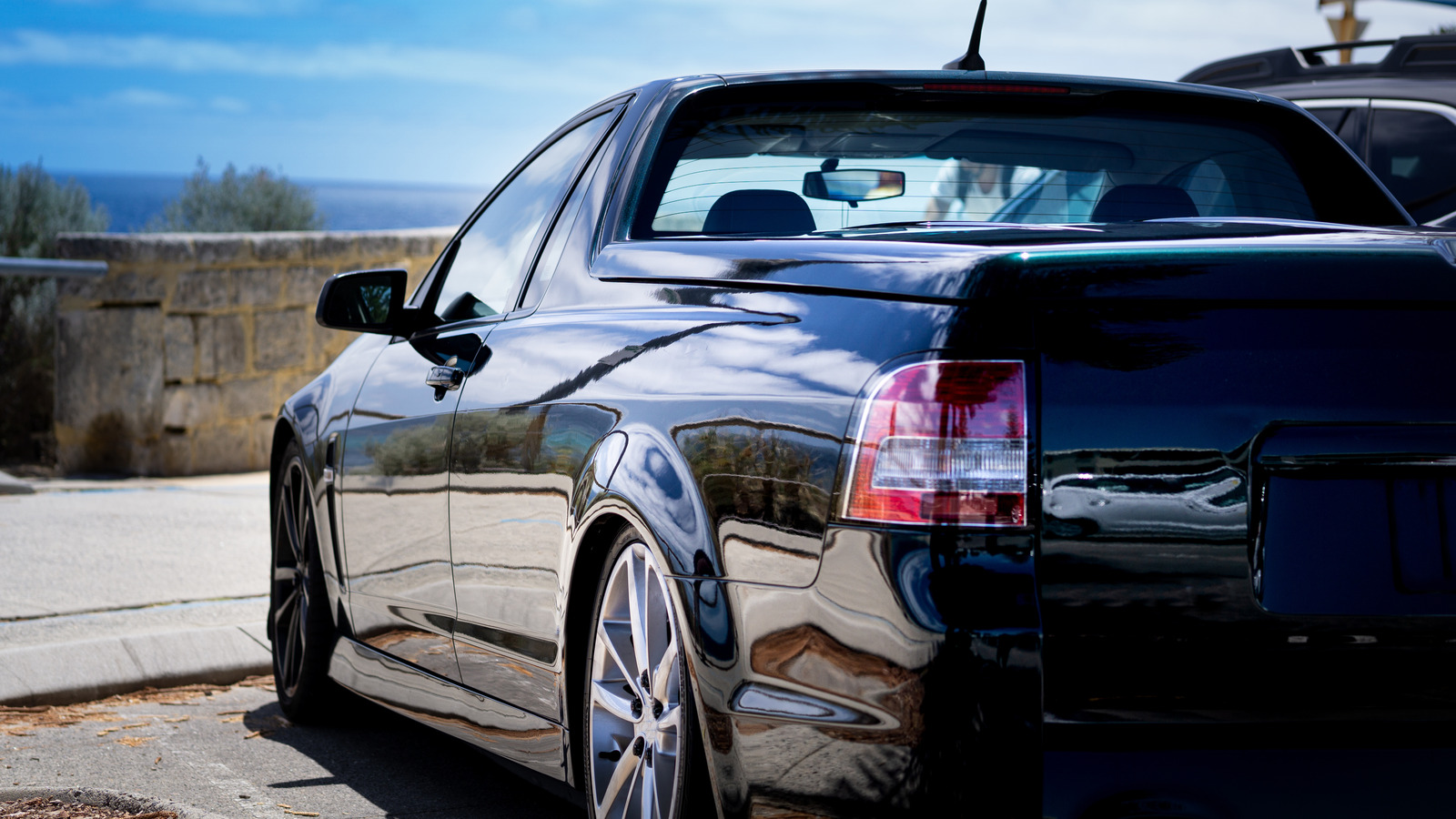 Want To Lower Your Truck? Think About These Pros And Cons Of A Dropped