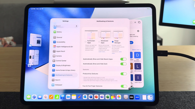 iPadOS 26 Stage Manager showing window groups
