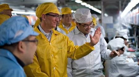 tim-cook-foxconn