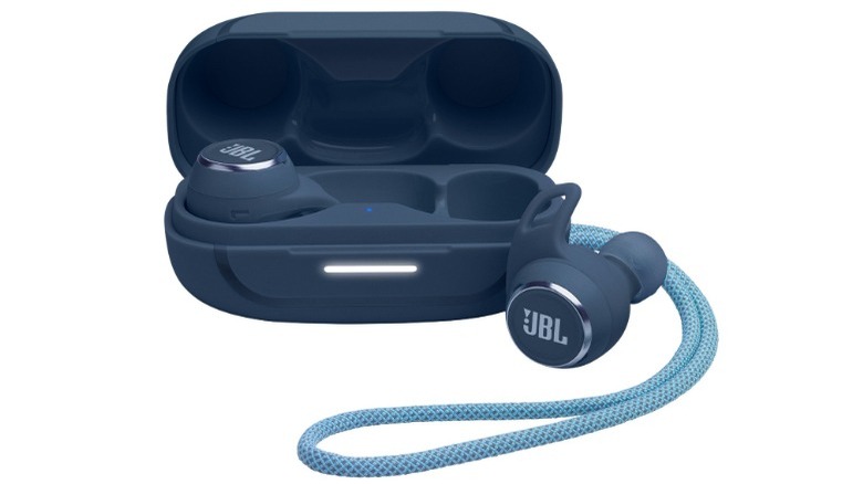 JBL Reflect Aero with case