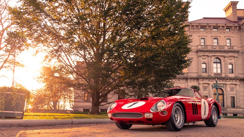 a ferrari 250 gto