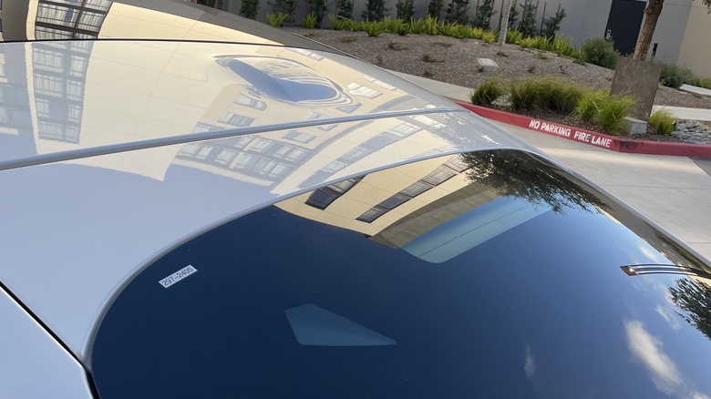 Antenna housing in Mercedes-Benz Drive Pilot car