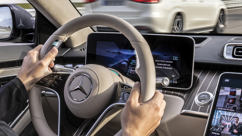 Mercedes DRIVE PILOT