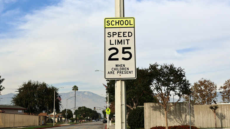 Speed Limit 25 sign in school zone