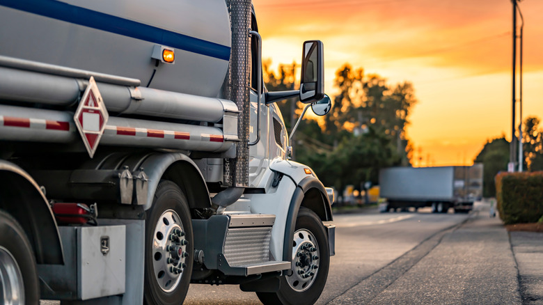 Semi truck with underbody tool box