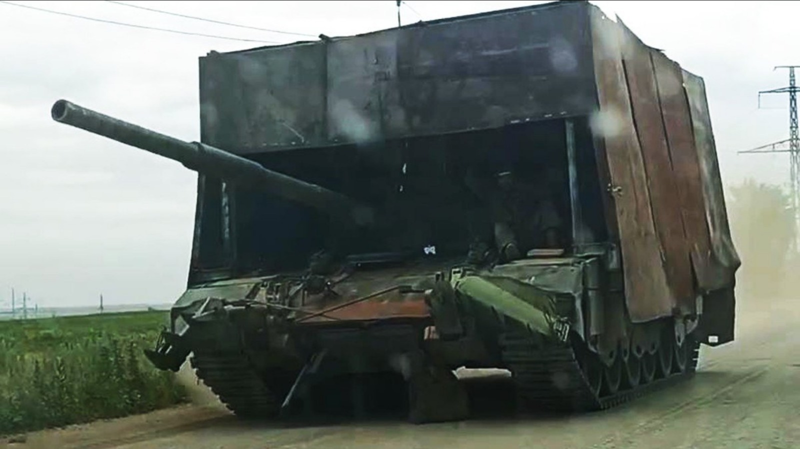 What Are The Cages On Top Of Russian Tanks For?